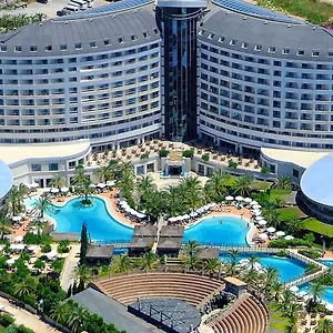 ***** Semesteranläggning (resort) Royal Wings Turkiet